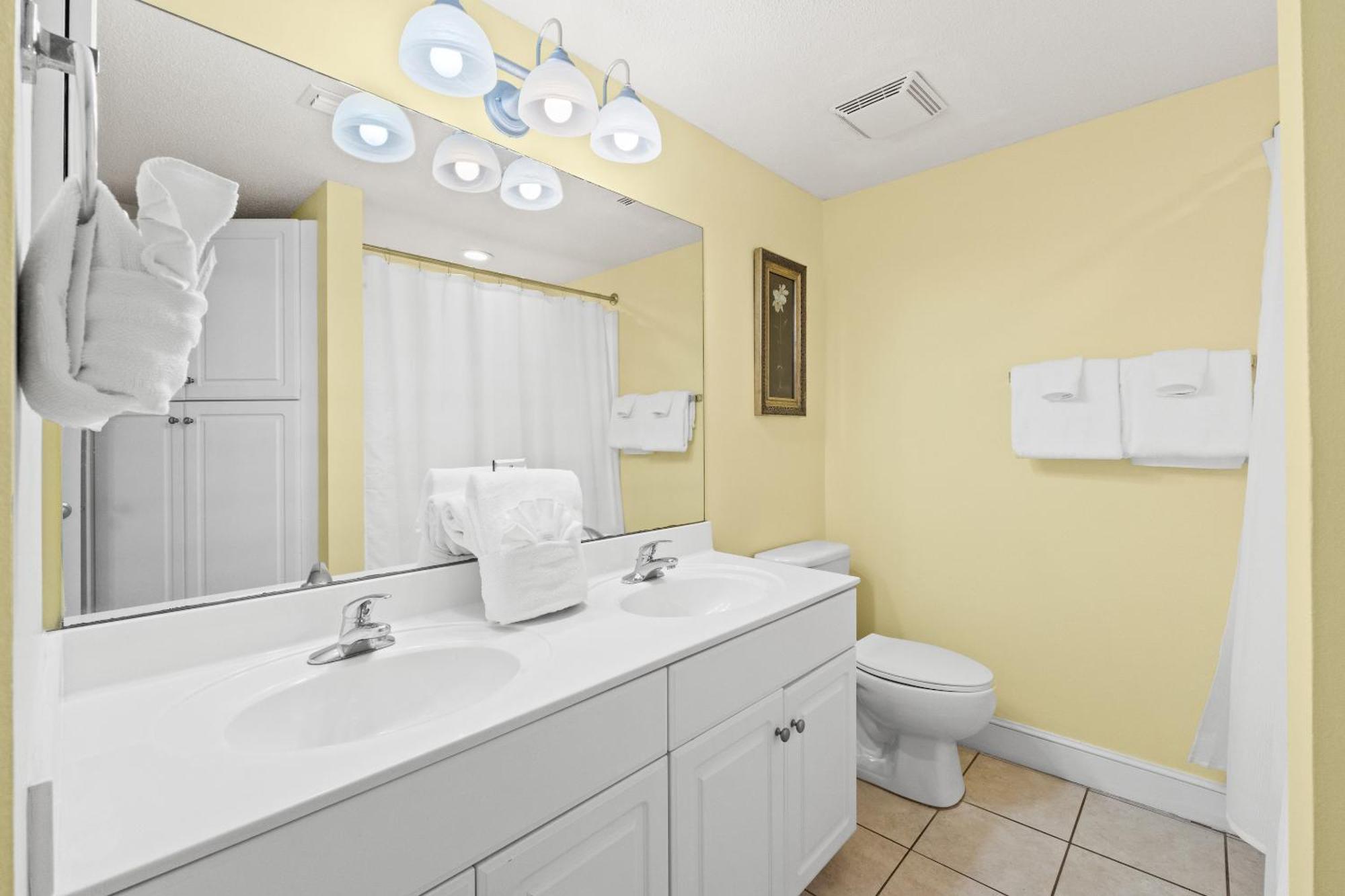 Majestic Beach Resort Tower 2 By Panhandle Getaways Panama City Beach Room photo