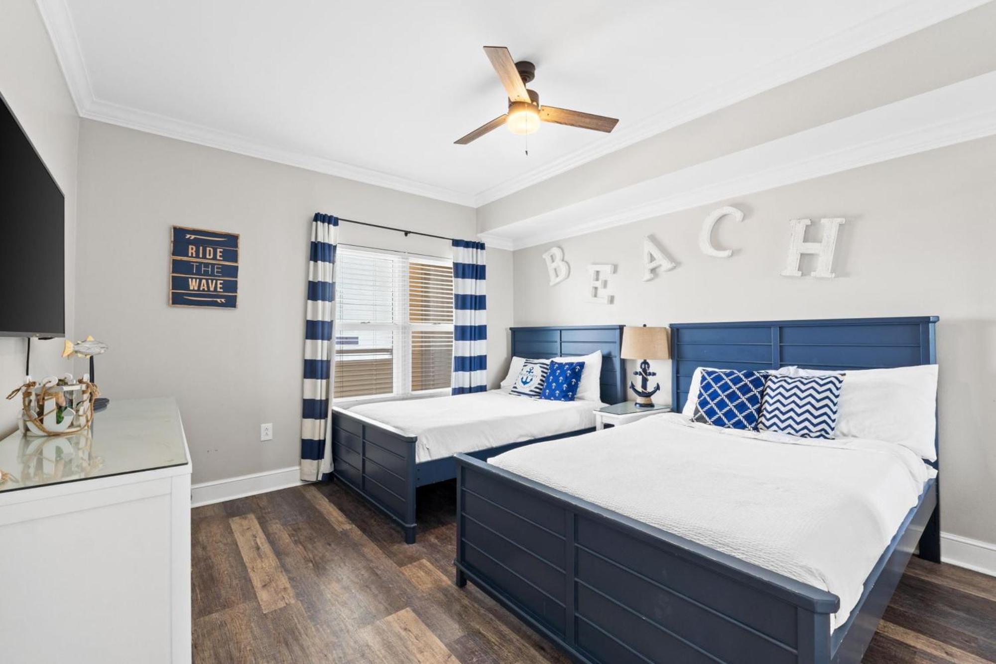 Majestic Beach Resort Tower 2 By Panhandle Getaways Panama City Beach Room photo